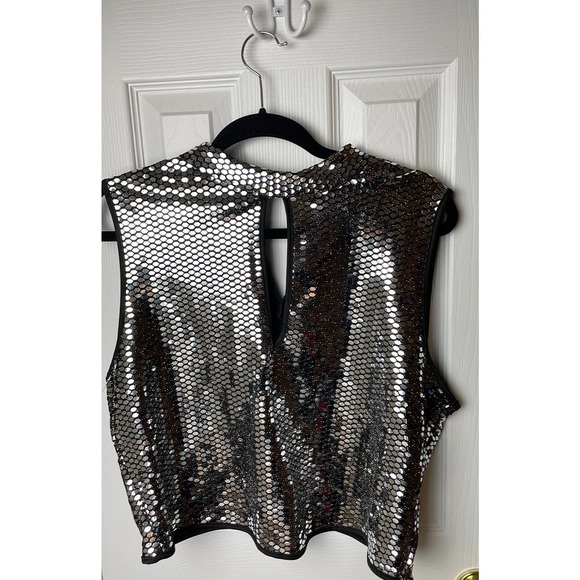 Forever 21 Formal Shirt and Balloon skirt - Picture 3 of 10